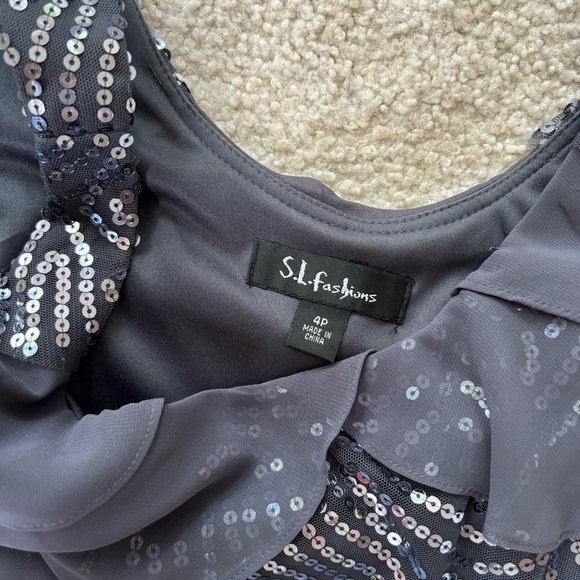 Gray Sparkle Formal Dress - size 4P - Picture 3 of 4